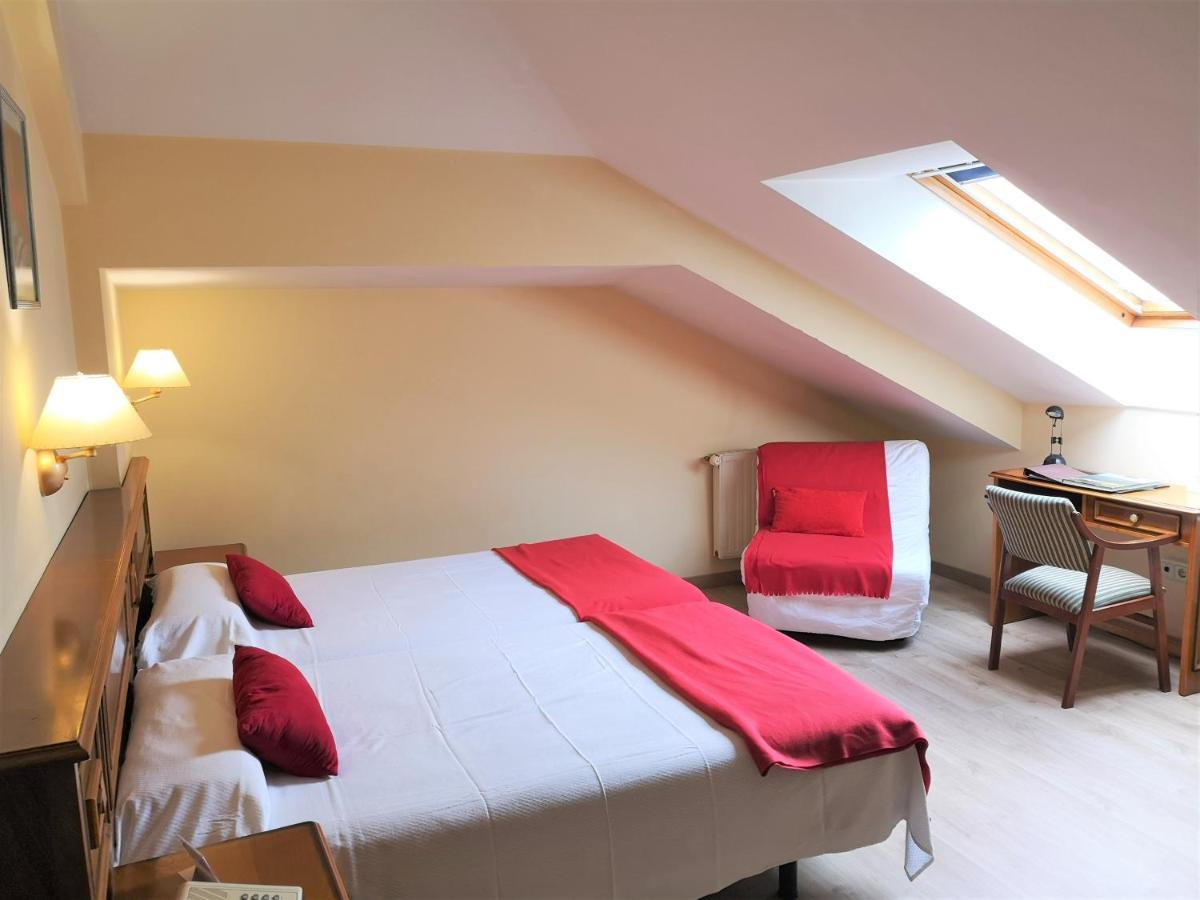 Hotel Y Casona El Carmen Perlora Ngoại thất bức ảnh