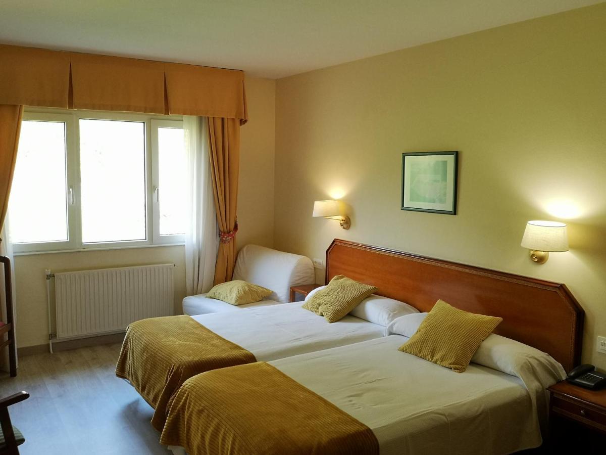 Hotel Y Casona El Carmen Perlora Ngoại thất bức ảnh
