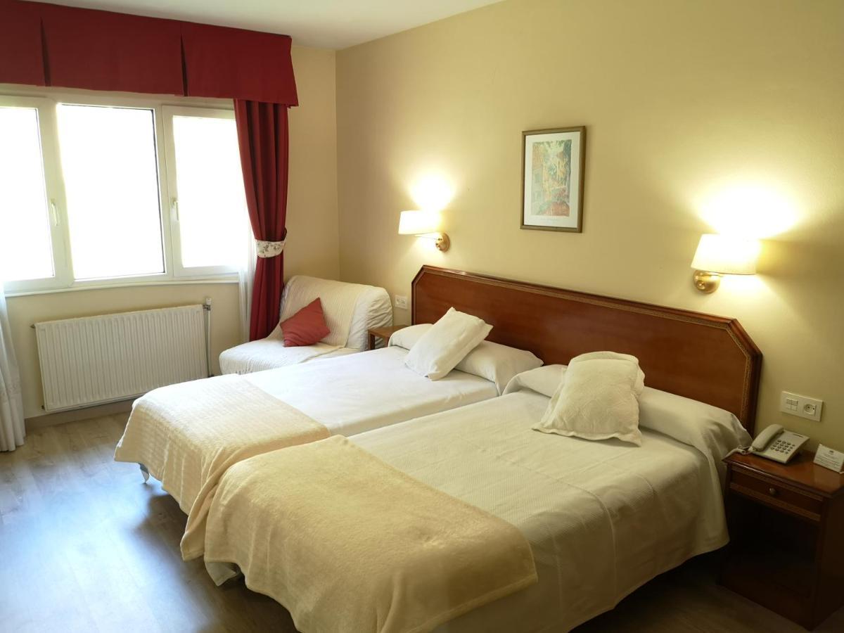 Hotel Y Casona El Carmen Perlora Ngoại thất bức ảnh