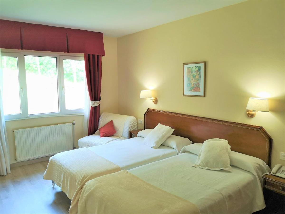 Hotel Y Casona El Carmen Perlora Ngoại thất bức ảnh