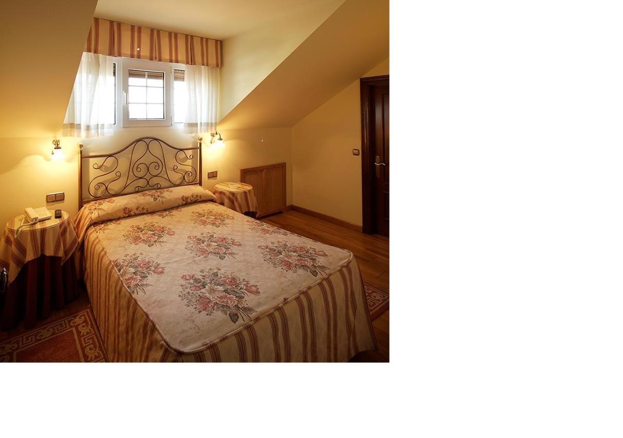 Hotel Y Casona El Carmen Perlora Ngoại thất bức ảnh