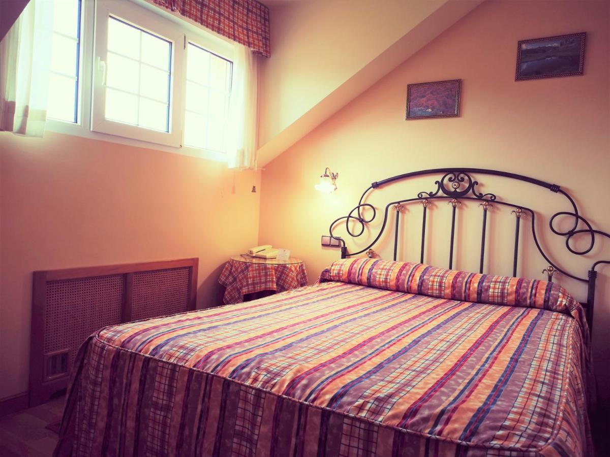 Hotel Y Casona El Carmen Perlora Ngoại thất bức ảnh