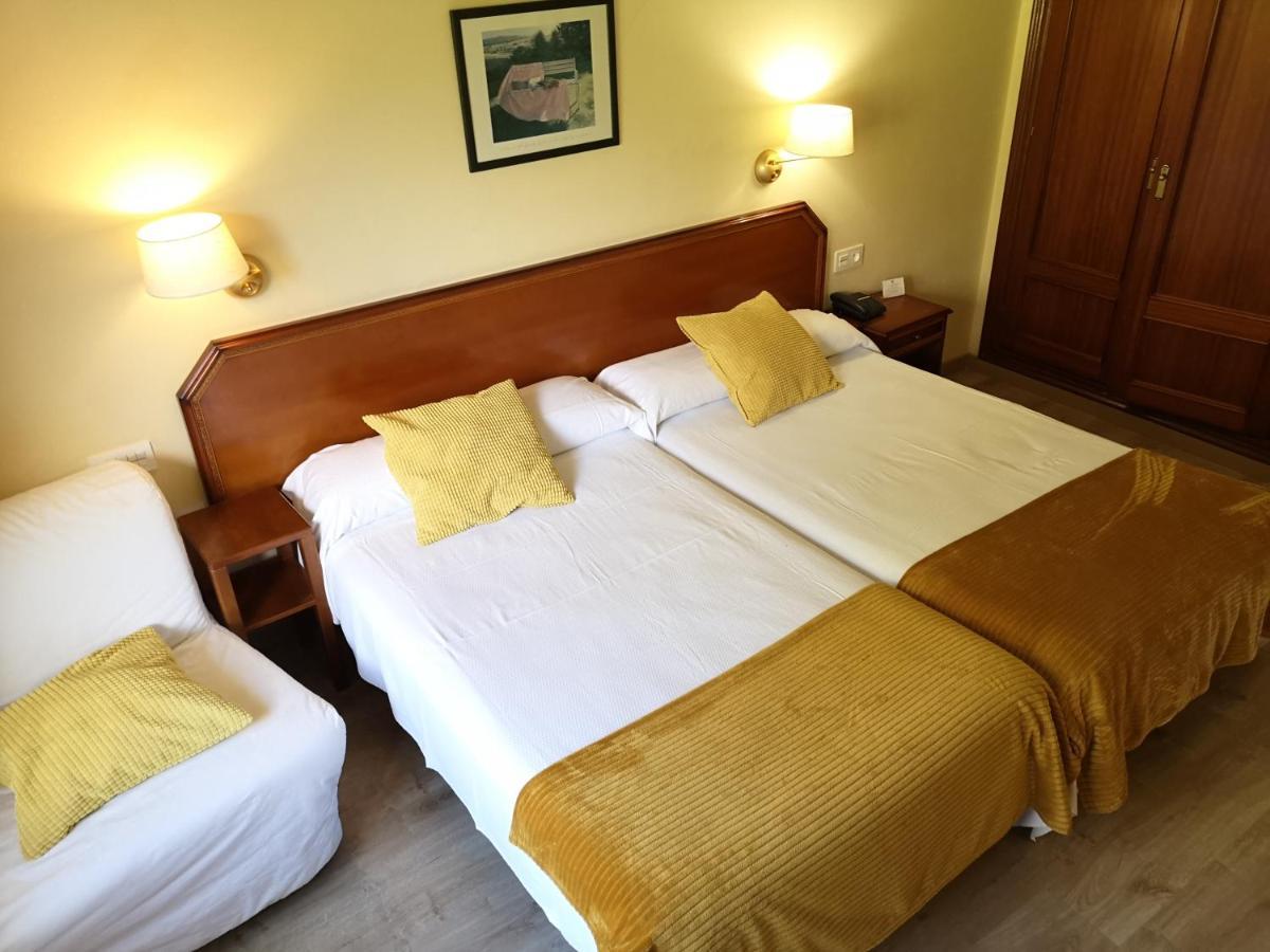 Hotel Y Casona El Carmen Perlora Ngoại thất bức ảnh
